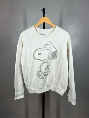 Peanuts White Crewneck Sweatshirt with Snoopy Outline
